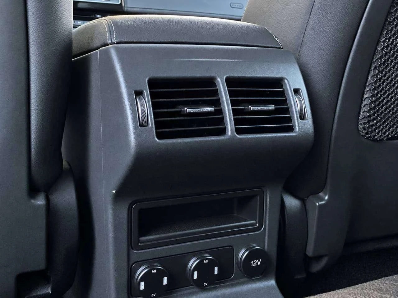 Jaguar F-PACE * 3.0 V6 S | Heated Leather | Panoroof |  | Mobile.bg � ����������� 9