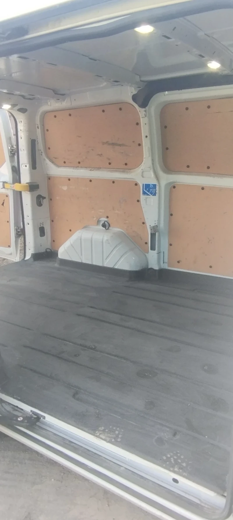 Ford Transit Custom 2000, снимка 8 - Бусове и автобуси - 53003911