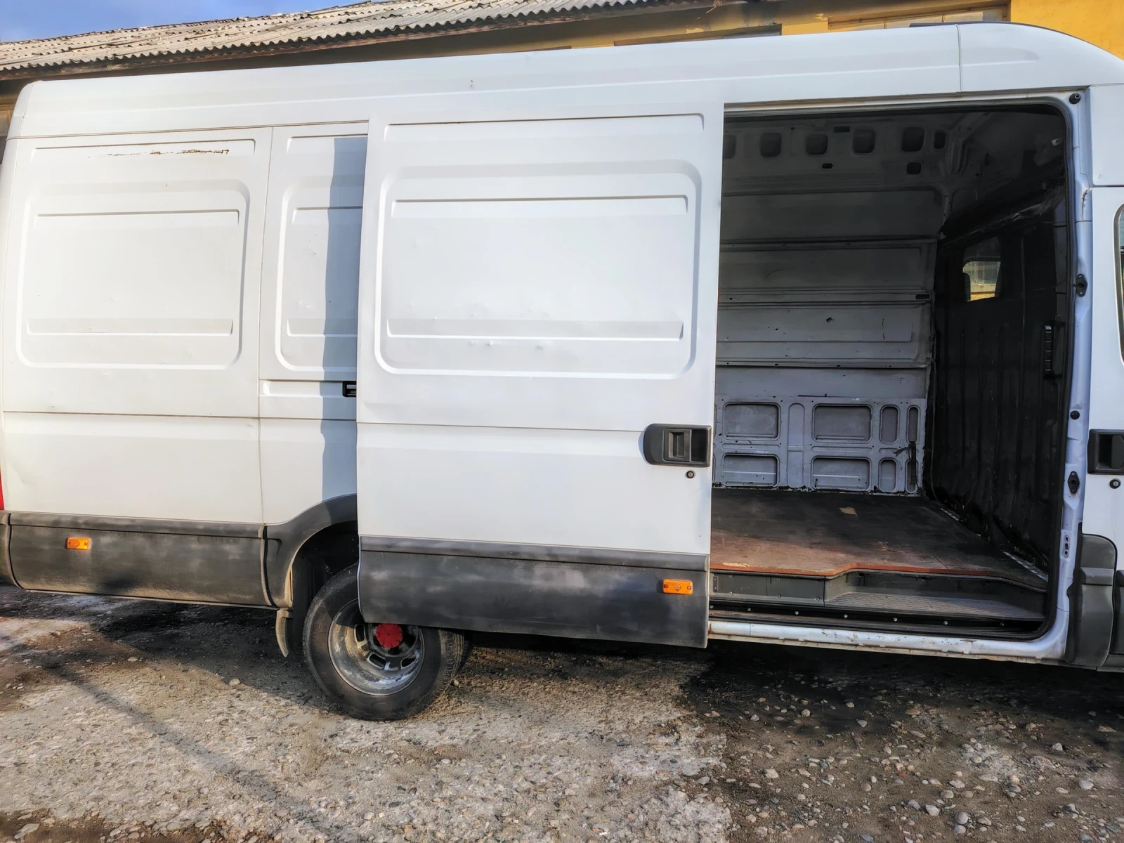 Iveco 35c15, снимка 5 - Бусове и автобуси - 55679982