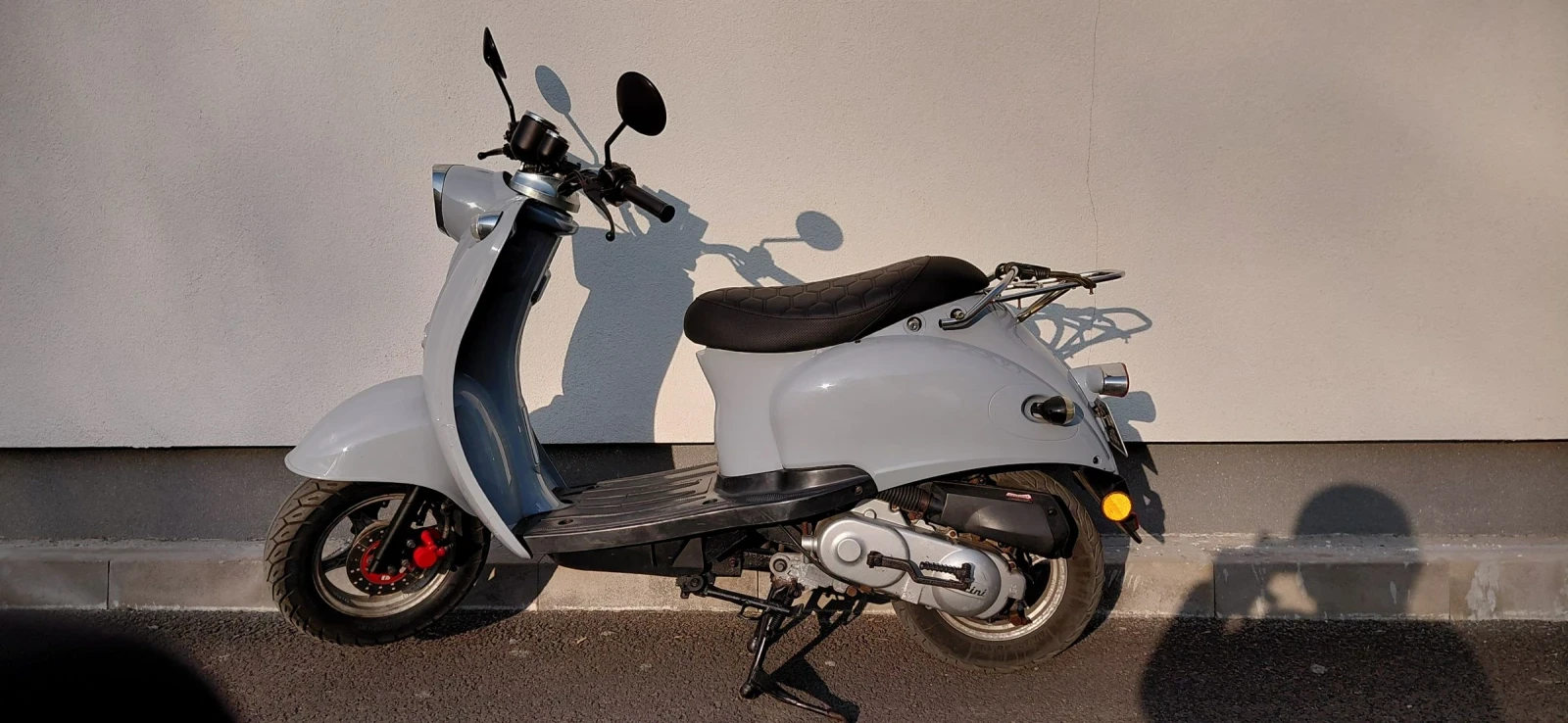 Други Друг Dolche vita 50cc, снимка 5 - Мотоциклети и мототехника - 53881415