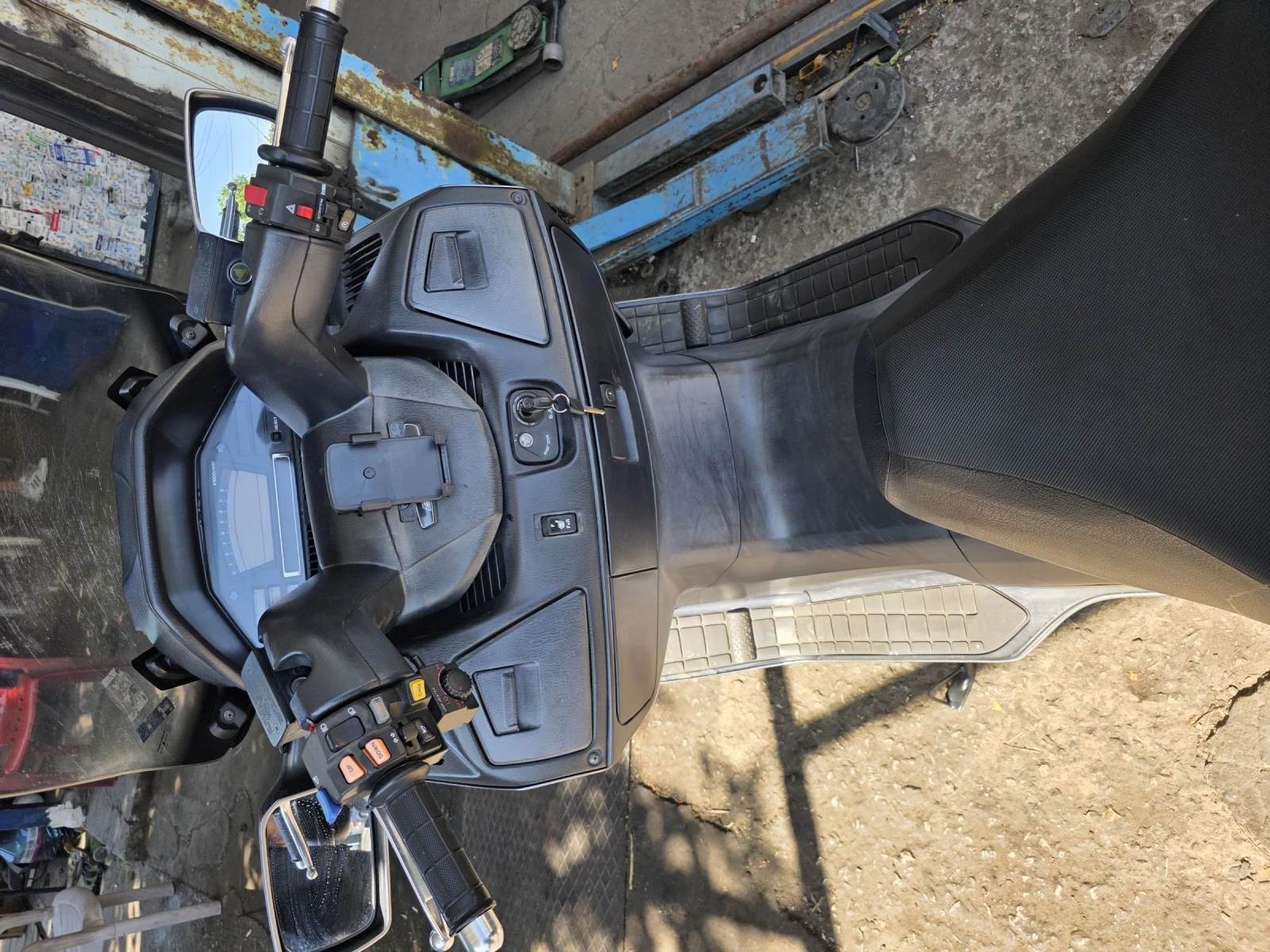 Suzuki Burgman executive, снимка 10 - Мотоциклети и мототехника - 54039751