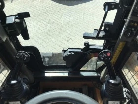 Мини челни товарачи Друга Case TR310 3900кг., снимка 13