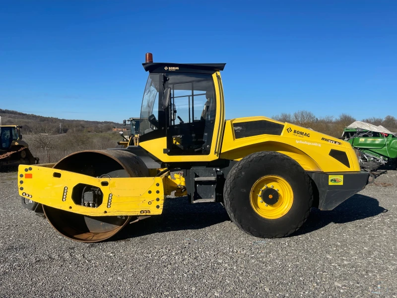 Валяк BOMAG BW 213 D ЛИЗИНГ, снимка 2 - Индустриална техника - 52310421