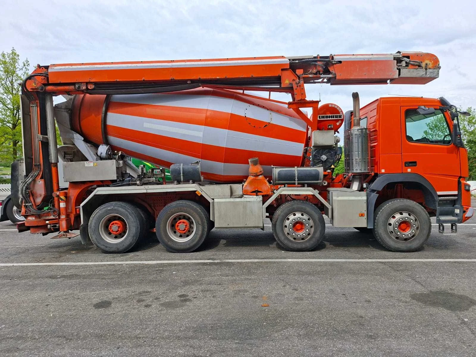Бетон миксер Volvo FMX 460 LIEBHERR 9M3 LTB12+ 4+ 1