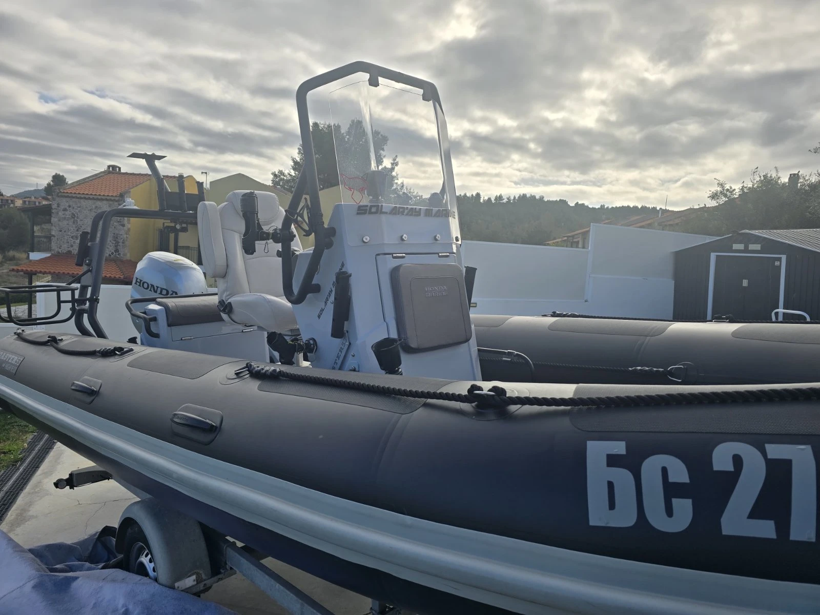 Надуваема лодка Highfield Coaster530, снимка 4 - Воден транспорт - 51795459