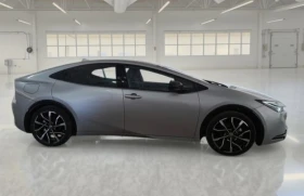 Toyota Prius !!!ОЧАКВАН ВНОС!!! 2.0 PHEV 223hp ГАРАНЦИЯ!!!, снимка 2