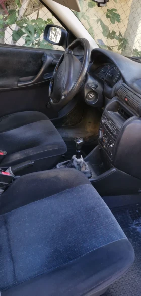 Opel Astra 1.6mi, снимка 8
