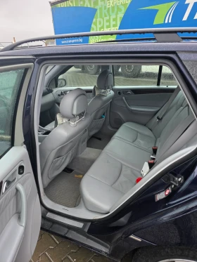 Mercedes-Benz C 320, снимка 6