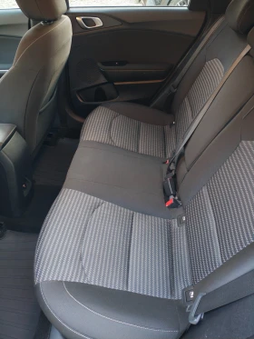 Kia Ceed 1.5 T-GDi 160�.� ���-����������� - ������� | Mobile.bg � ����� ������ 11