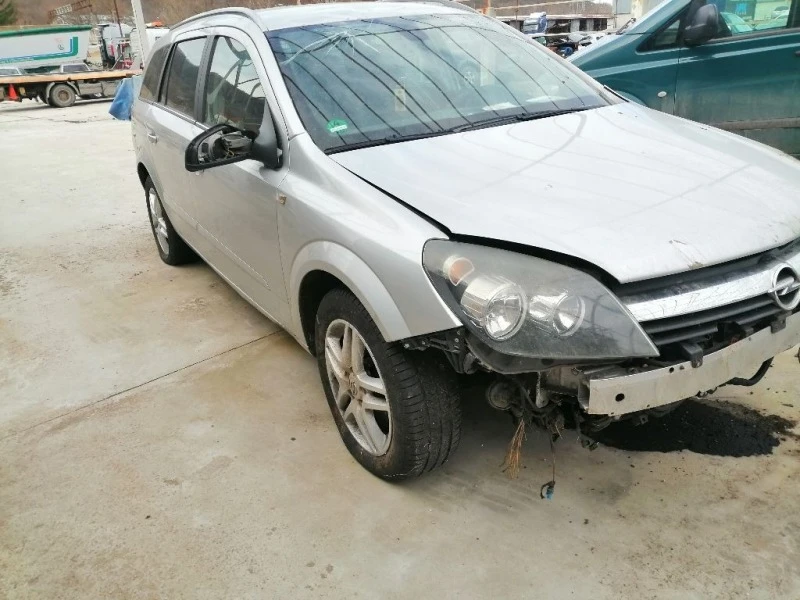 Opel Astra 1.9CDTI, снимка 3 - Автомобили и джипове - 39762265