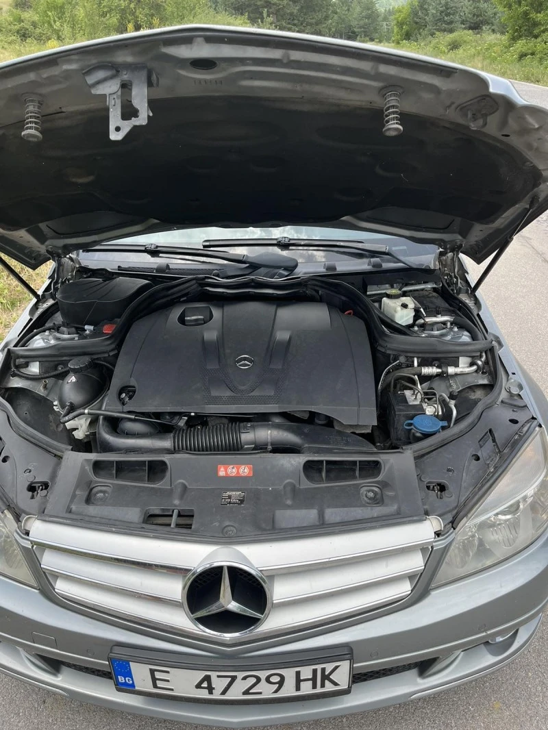 Mercedes-Benz C 220, снимка 9 - Автомобили и джипове - 46447258