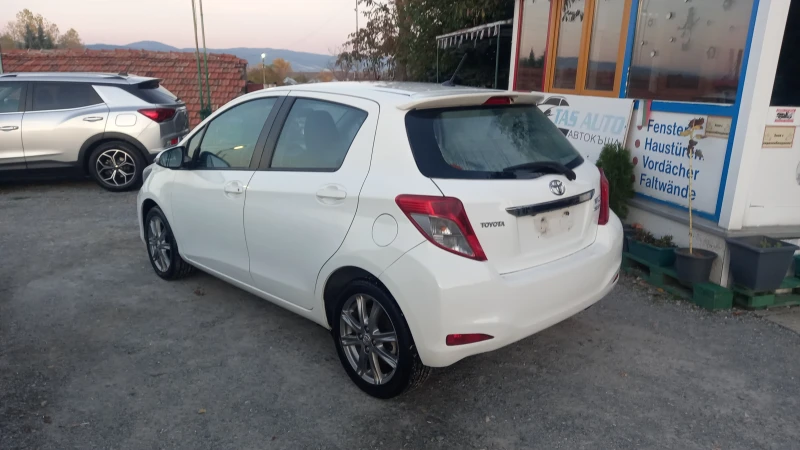 Toyota Yaris 1.3VVT i= Navi, = Kamera= 6sk., снимка 5 - Автомобили и джипове - 47720717