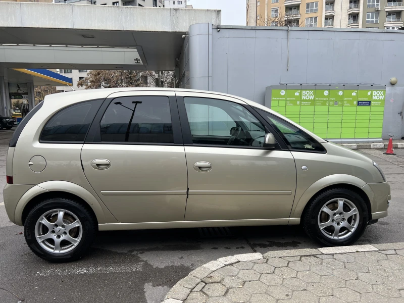 Opel Meriva 1.4 ecoFlex, Ксенон, Подгрев, Парктроник, Темпомат, снимка 7 - Автомобили и джипове - 48313755