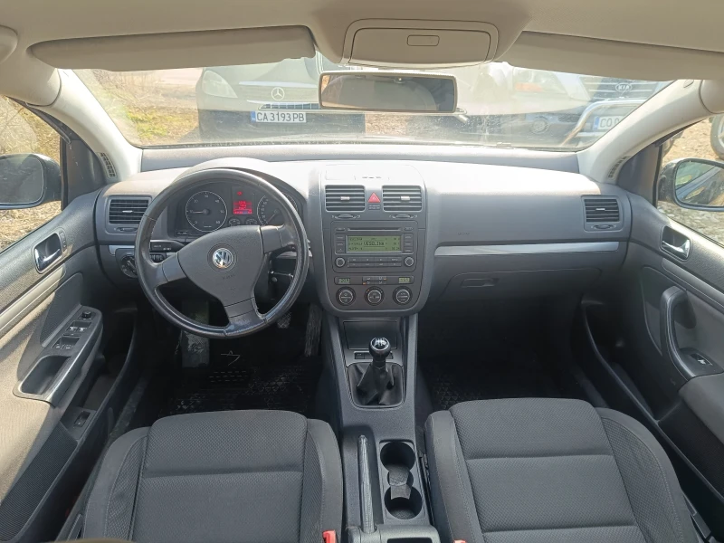 VW Golf 1.9 TDI, снимка 12 - Автомобили и джипове - 48927593