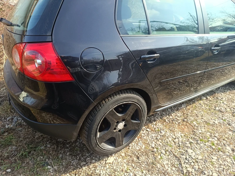 VW Golf 1.9 TDI, снимка 4 - Автомобили и джипове - 48927593