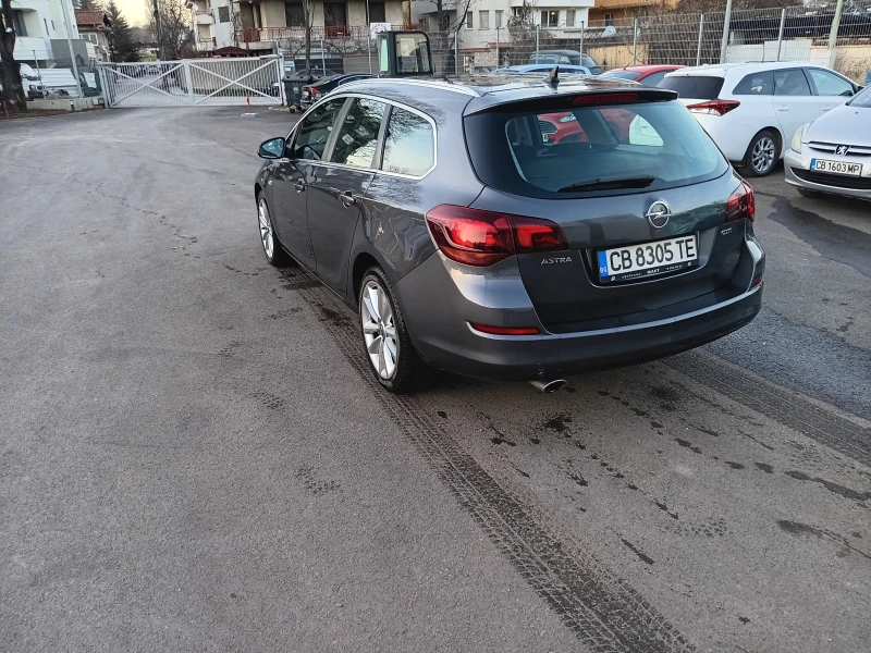 Opel Astra, снимка 4 - Автомобили и джипове - 52630762