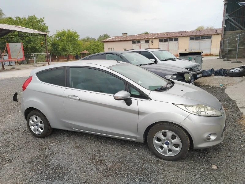 Ford Fiesta, снимка 6 - Автомобили и джипове - 51938920