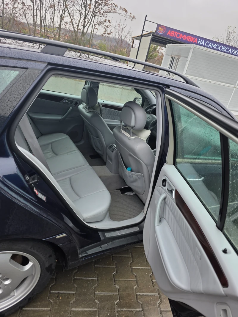Mercedes-Benz C 320, снимка 11 - Автомобили и джипове - 52468372