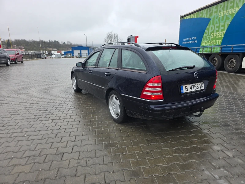 Mercedes-Benz C 320, снимка 4 - Автомобили и джипове - 52468372