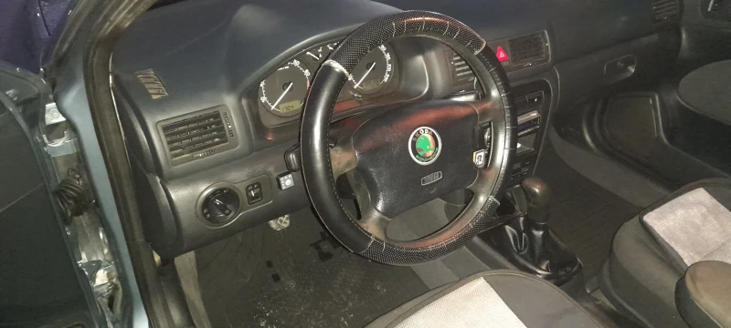 Skoda Octavia 2.0, снимка 8 - Автомобили и джипове - 52769343