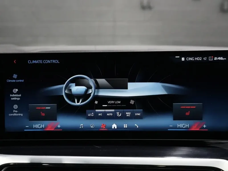 BMW i4 * ФИКСИРАНА ЦЕНА * CARFAX* ОПЦИЯ ЗА ФИНАНСИРАНЕ* , снимка 8 - Автомобили и джипове - 53232297