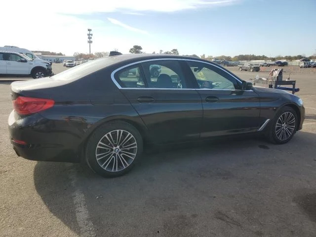 BMW 530 XDRIVE* ДИГИТАЛНО* ТАБЛО* ДИСТРОНИК* 360КАМЕРИ* ПО, снимка 3 - Автомобили и джипове - 48238220