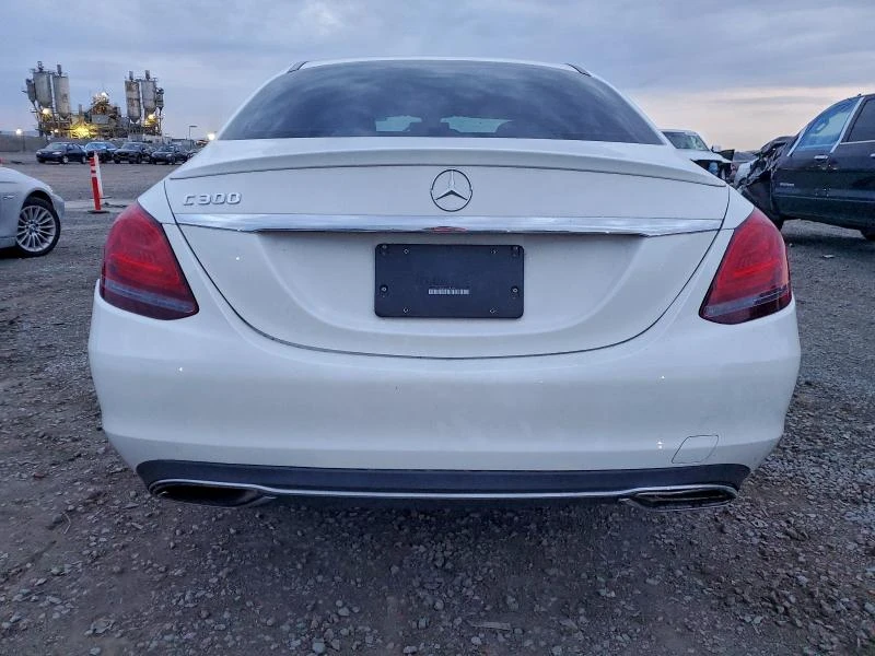 Mercedes-Benz C 300 AMG* 4MATIC* Blind Spot* CarPlay* Подргев* , снимка 6 - Автомобили и джипове - 53038143