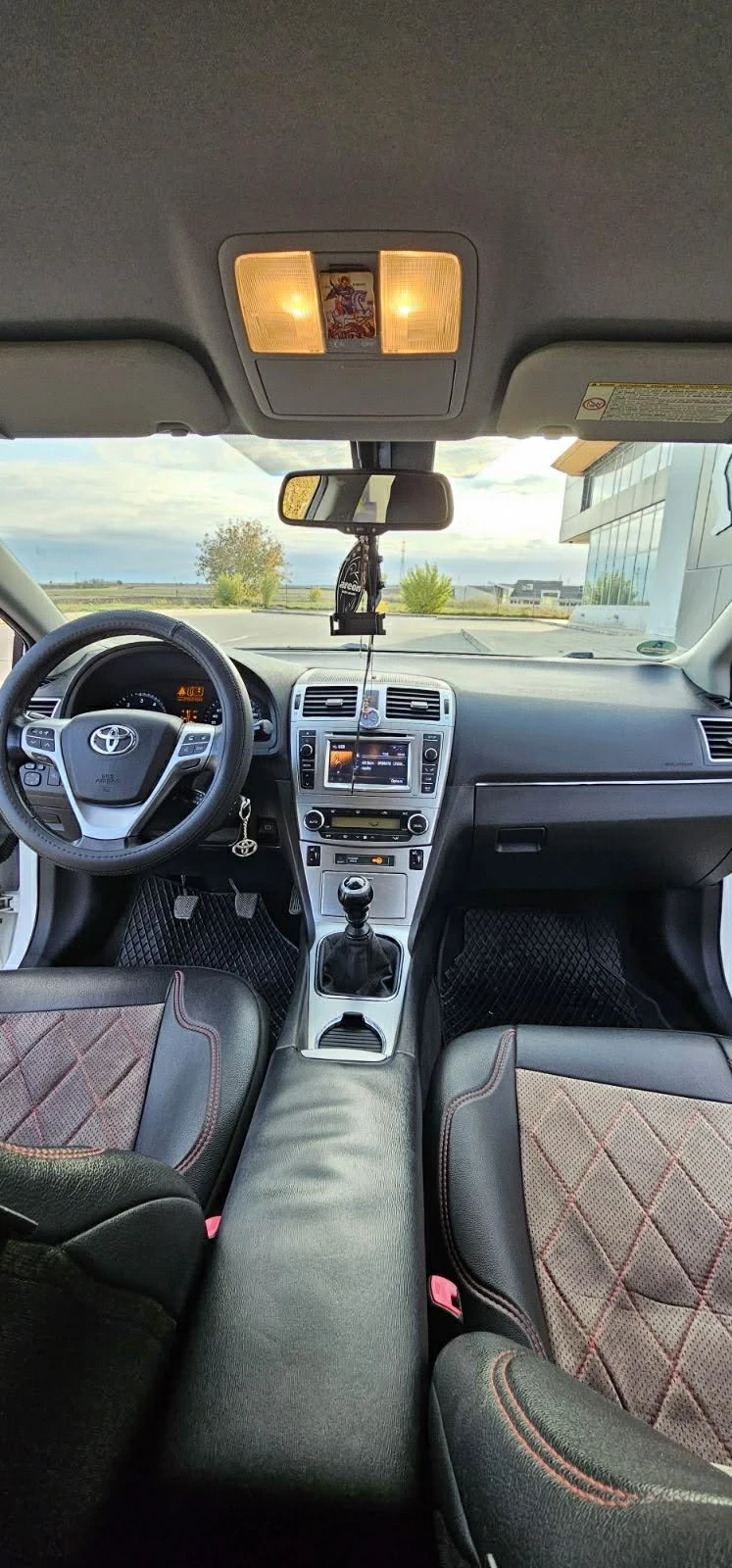 Toyota Avensis, снимка 6 - Автомобили и джипове - 54020016