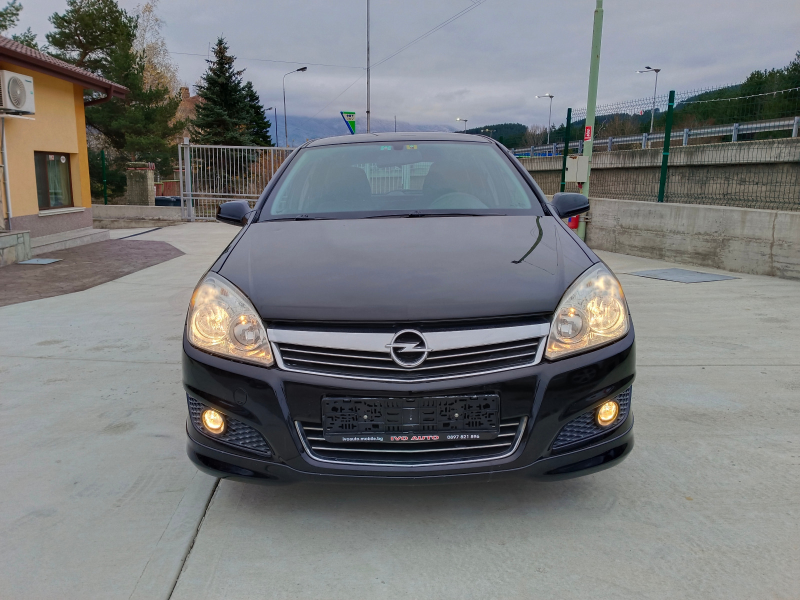 Opel Astra 1.7cdti.140.000км. - изображение 1