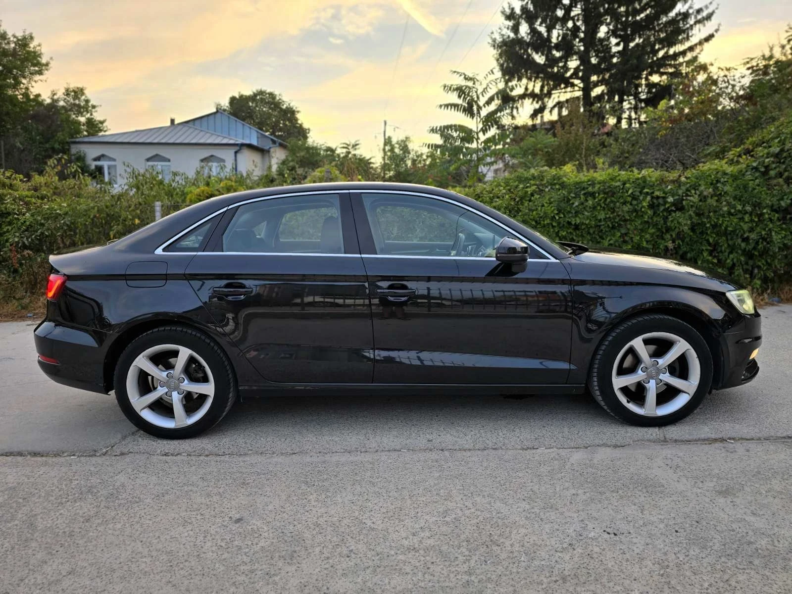 Audi A3 LIMOUSINE 1.4 TFSI - изображение 9