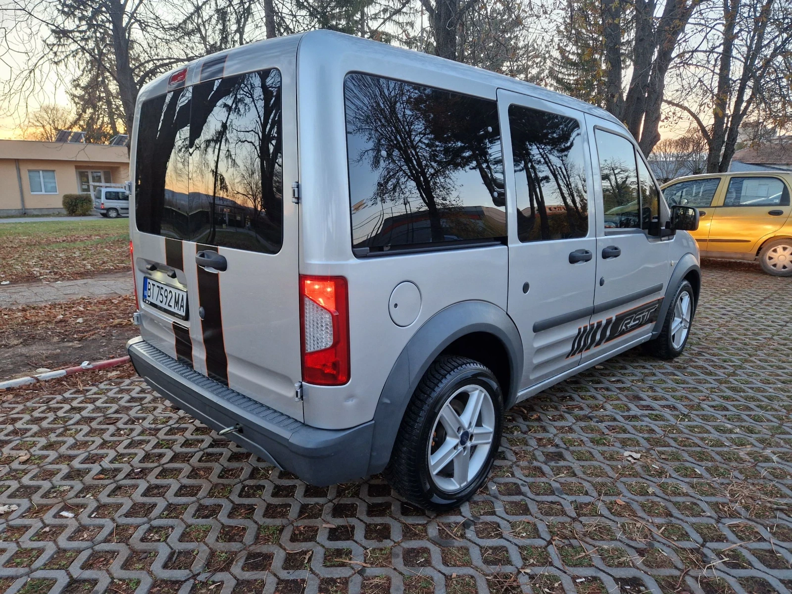 Ford Connect 1.8Tdci 90к.с. - изображение 6