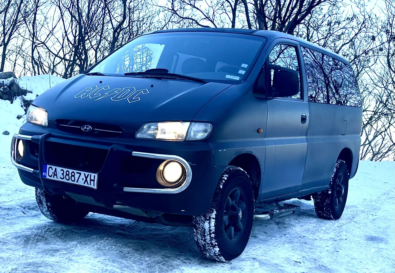 Hyundai Starex 2.4i 4x4 - изображение 9