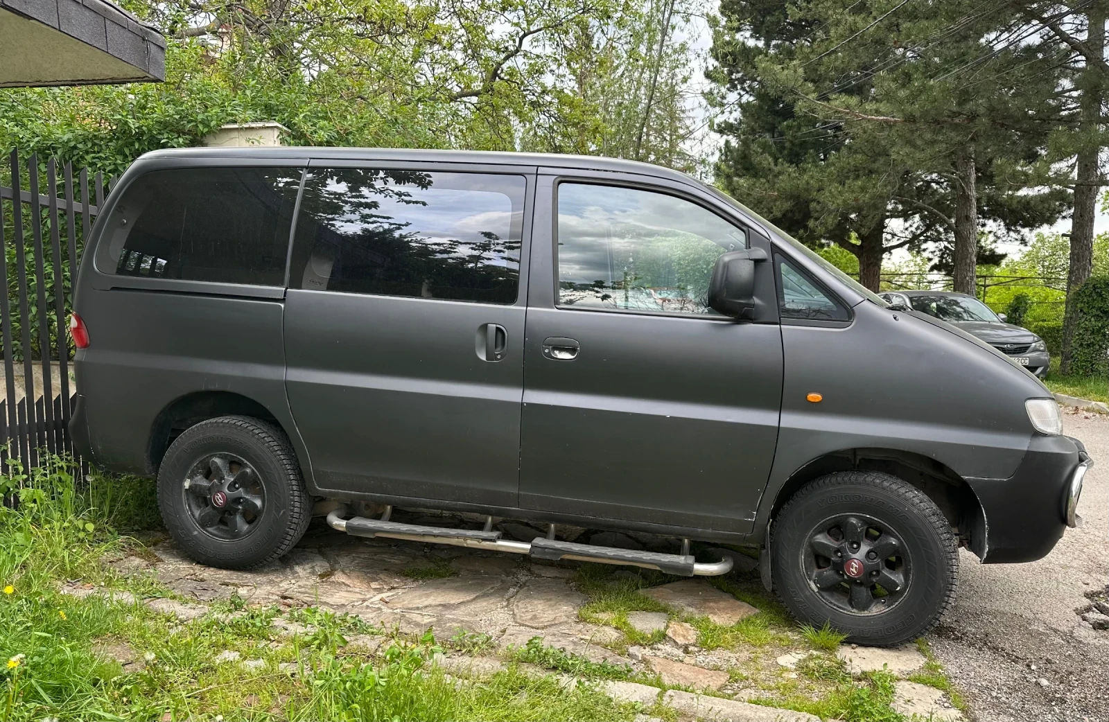 Hyundai Starex 2.4i 4x4 - изображение 4