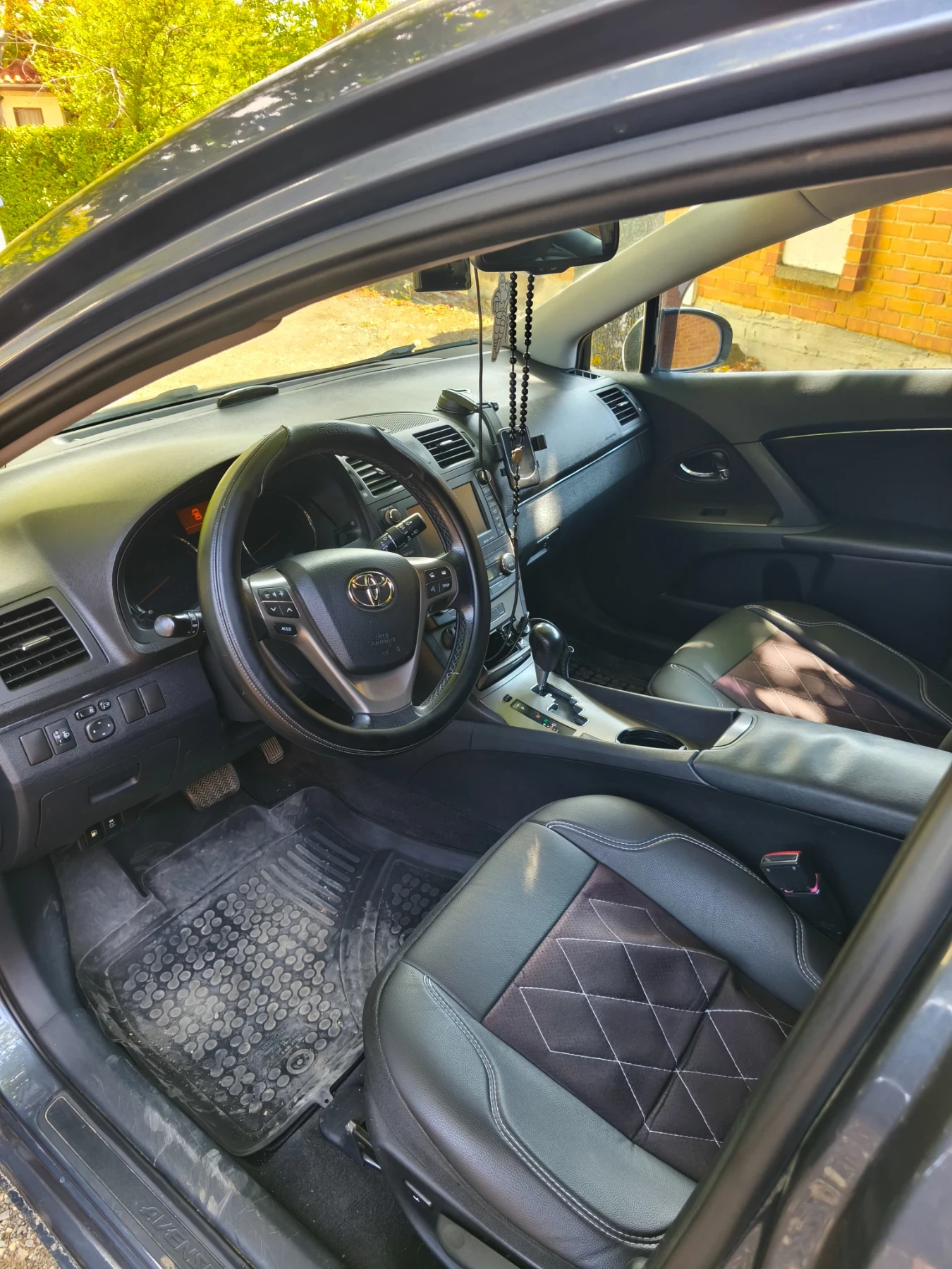 Toyota Avensis Т-27 Комби.2.2 d-cat(150) - изображение 10