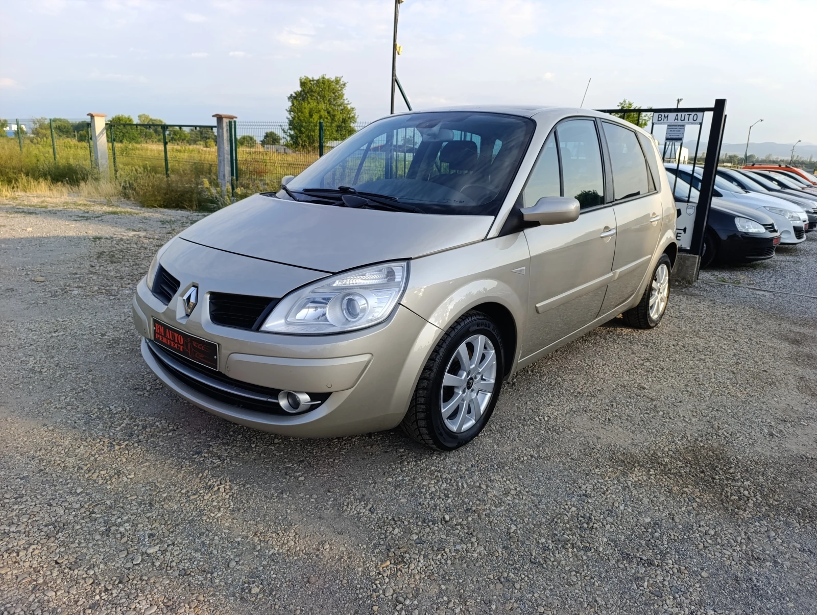 Renault Scenic 2.0i-16v ГАЗ-БЕНЗИН, NAVY, KEYLESS, PANORAMA - изображение 3