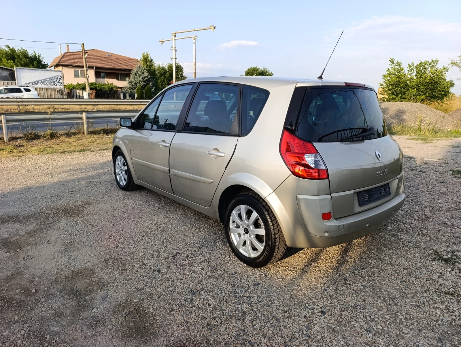 Renault Scenic 2.0i-16v ГАЗ-БЕНЗИН, NAVY, KEYLESS, PANORAMA - изображение 5