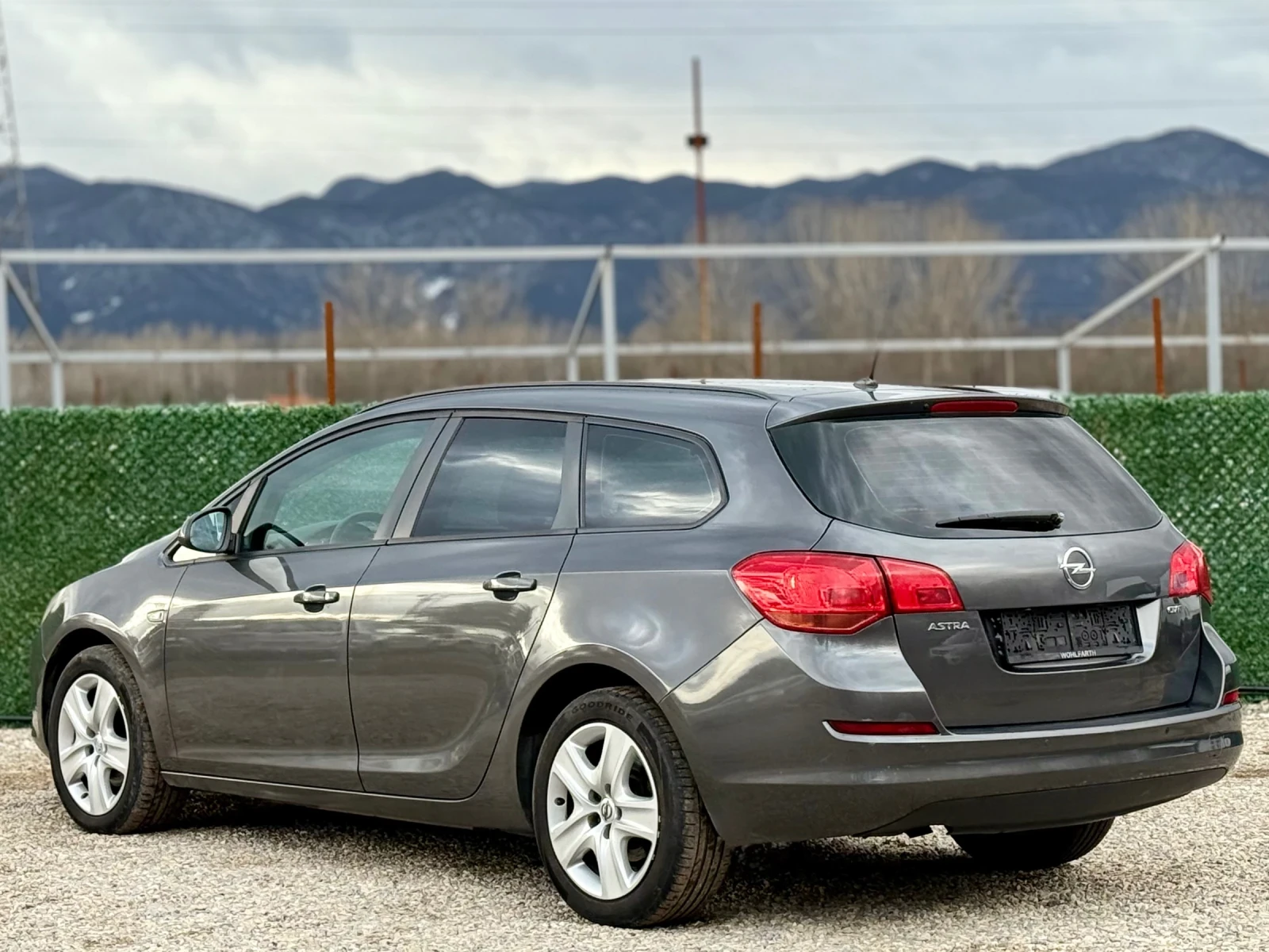 Opel Astra 1.7CDTi EURO 5 - изображение 5