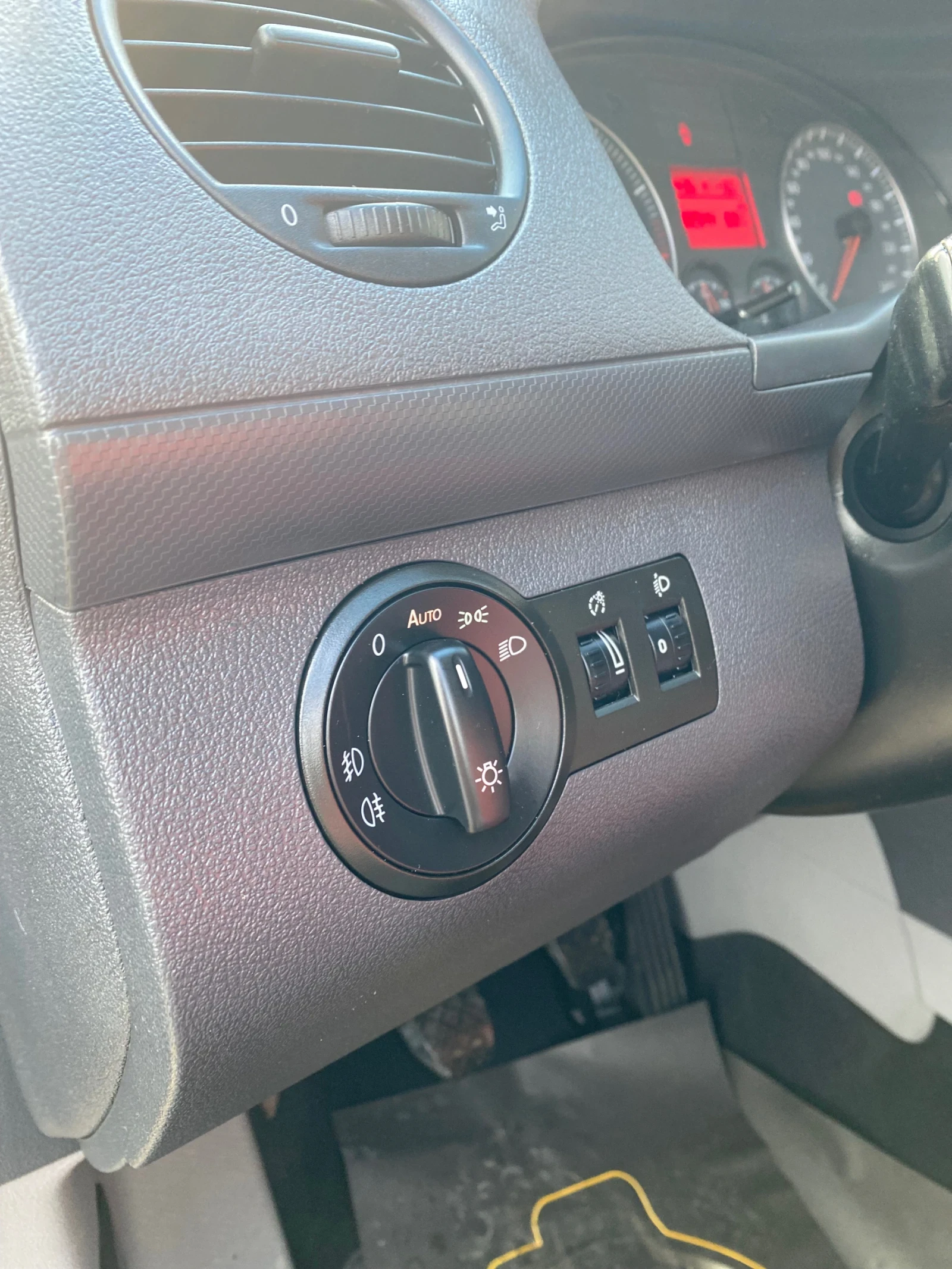 VW Caddy LIFE 1.6 | Mobile.bg � ����������� 12