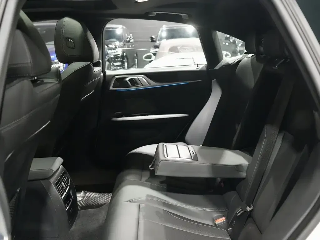 BMW i4 * ��������� ���� * CARFAX* ����� �� �����������*  | Mobile.bg � ����������� 13