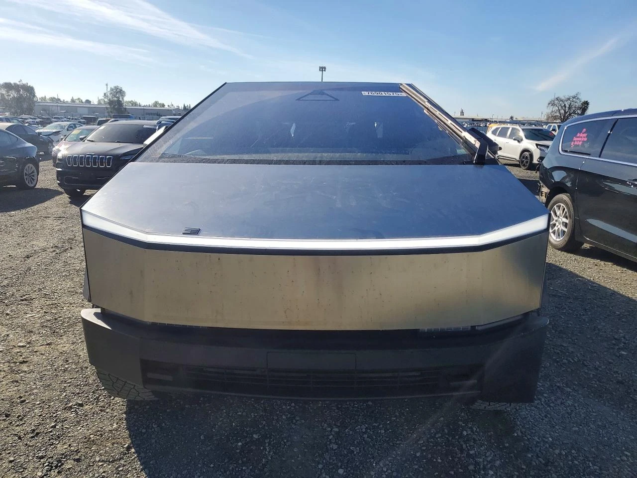 Tesla Cybertruck, снимка 5 - Автомобили и джипове - 53670336