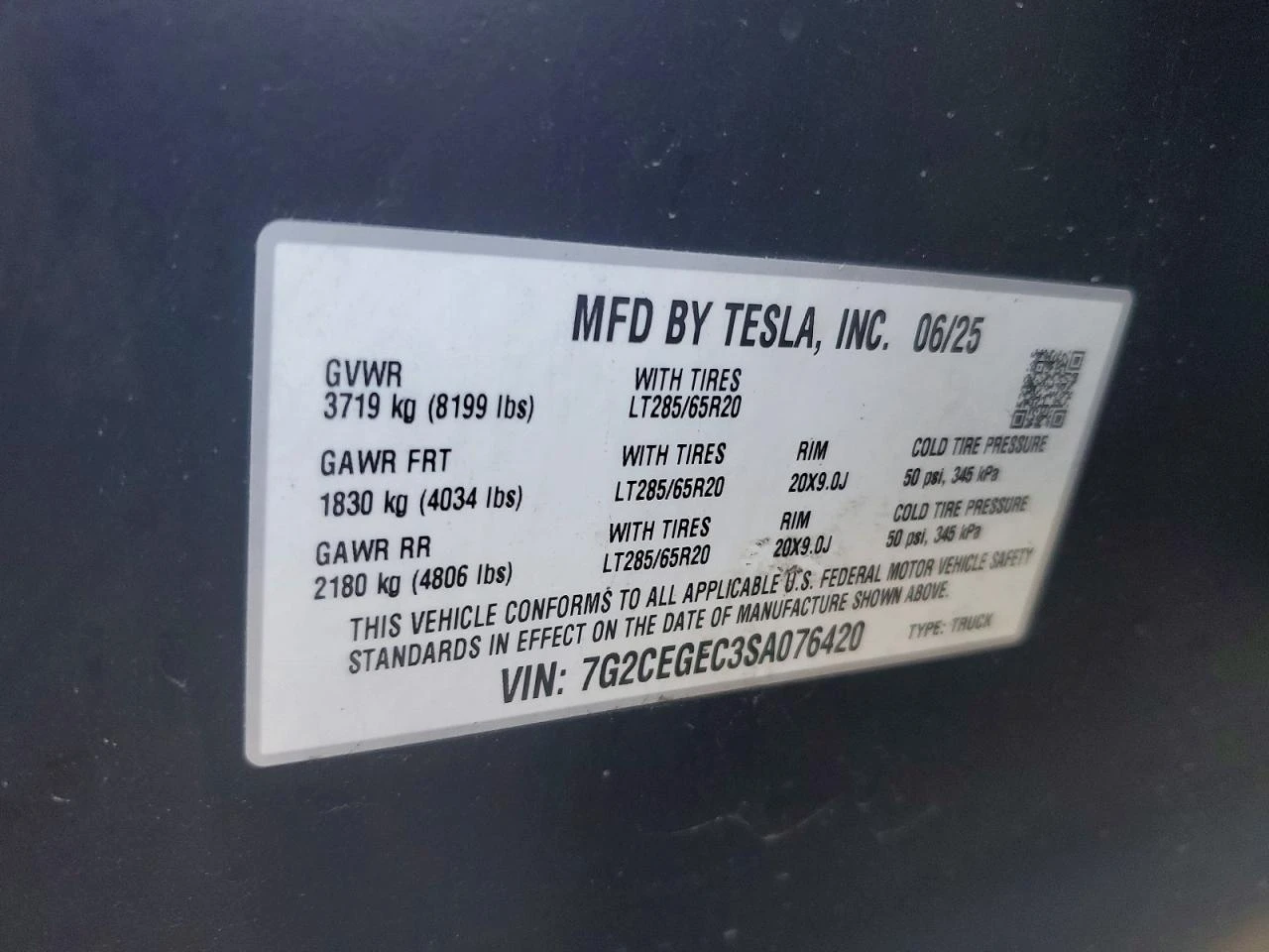 Tesla Cybertruck, снимка 12 - Автомобили и джипове - 53670336