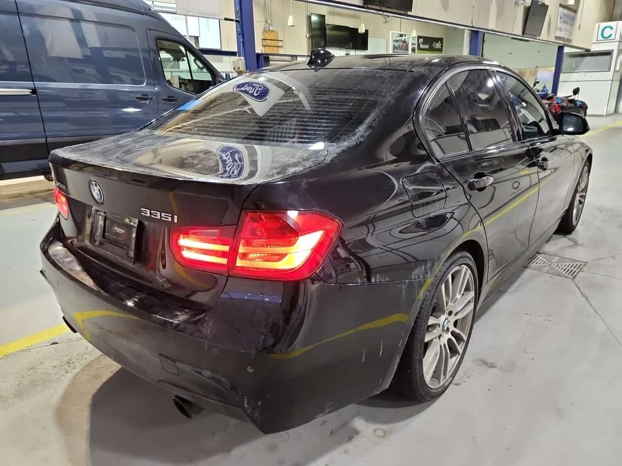 BMW 335 * 335I XDRIVE * CARFAX * БЕЗ ПЪРВОНАЧАЛНА ВНОСКА, снимка 3 - Автомобили и джипове - 54397203