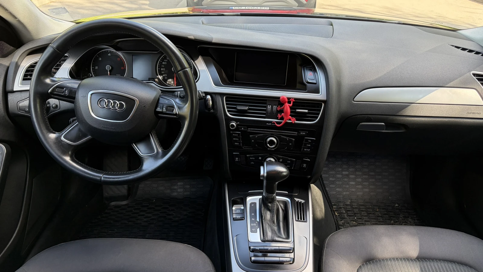 Audi A4 2.0 TDI 150 кс, снимка 8 - Автомобили и джипове - 54454194