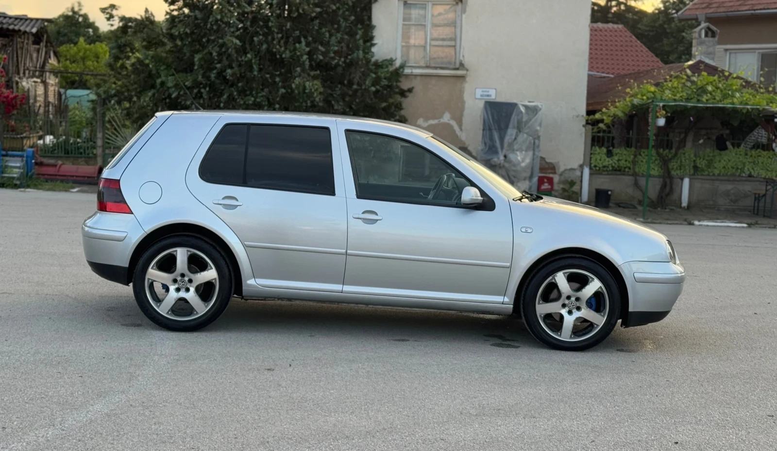VW Golf Xenon HighLine, снимка 6 - Автомобили и джипове - 54768126
