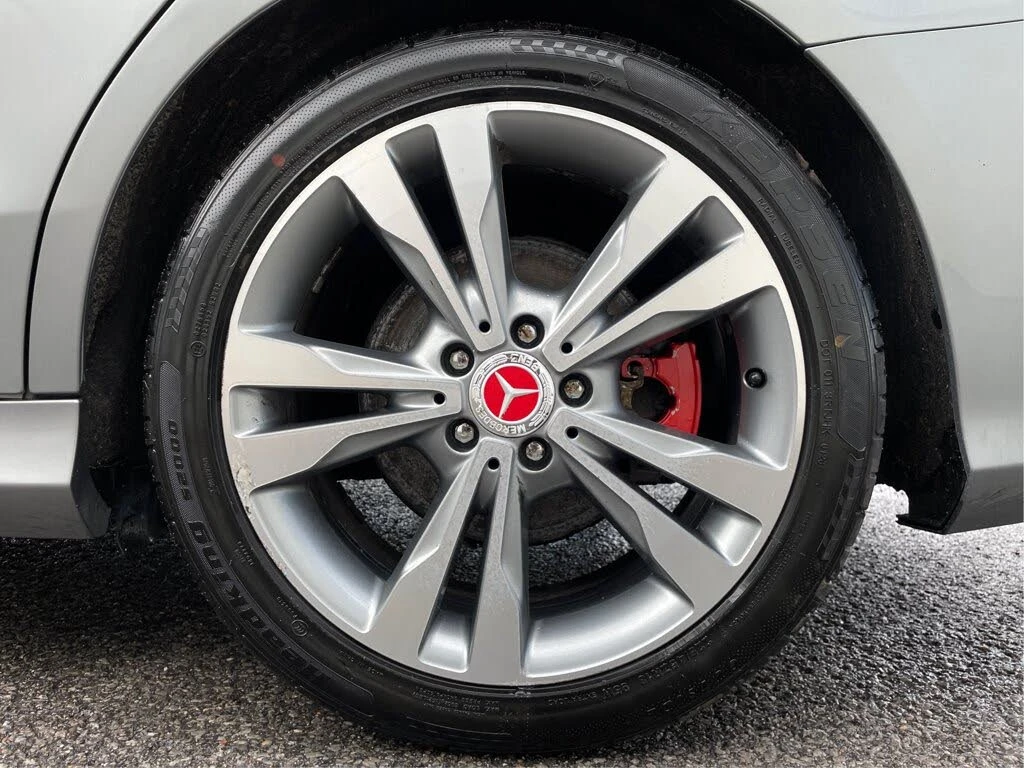 Mercedes-Benz C 300 4MATIC AMG PACK* ПОДГРЕВ* КАМЕРА* PANORAMA* , снимка 9 - Автомобили и джипове - 55275671