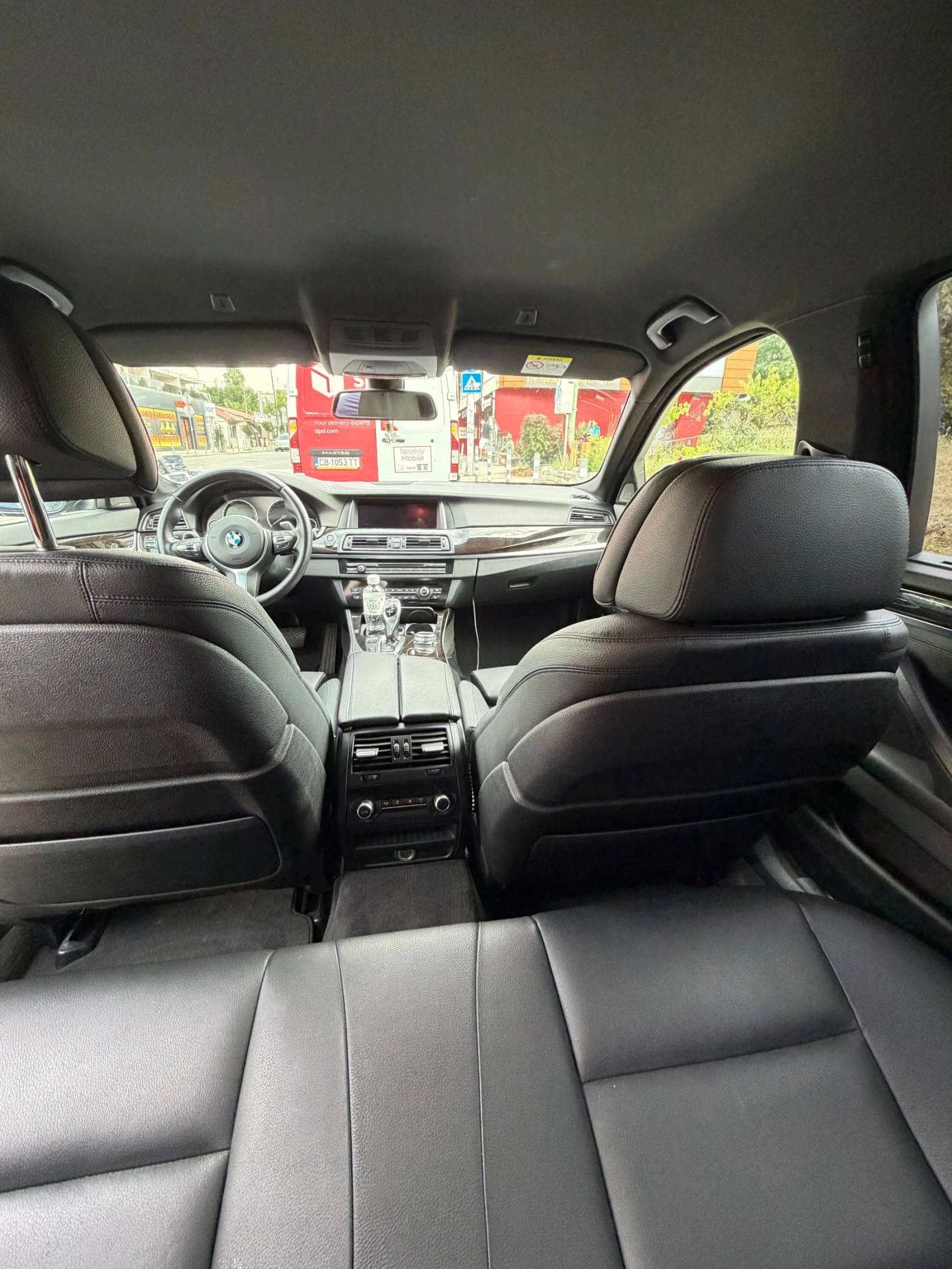 BMW 550  Facelift, снимка 10 - Автомобили и джипове - 55317517