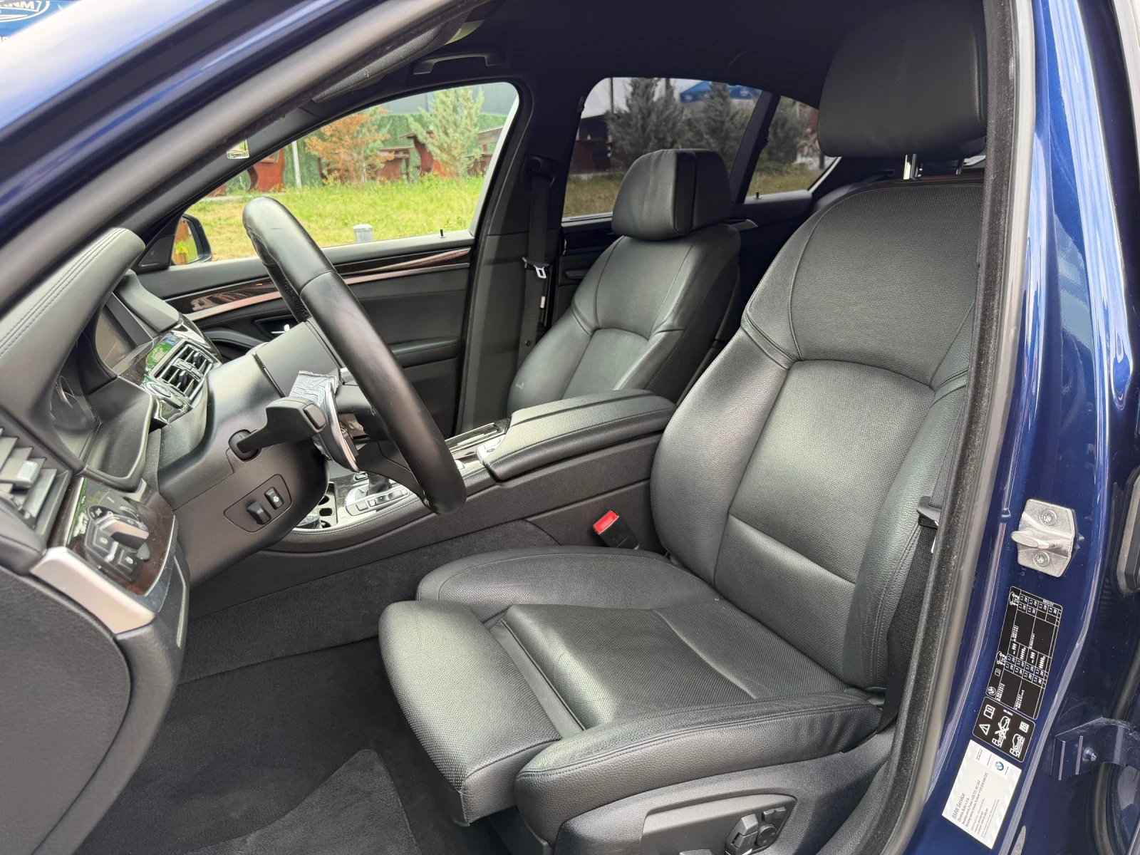 BMW 550  Facelift, снимка 8 - Автомобили и джипове - 55317517