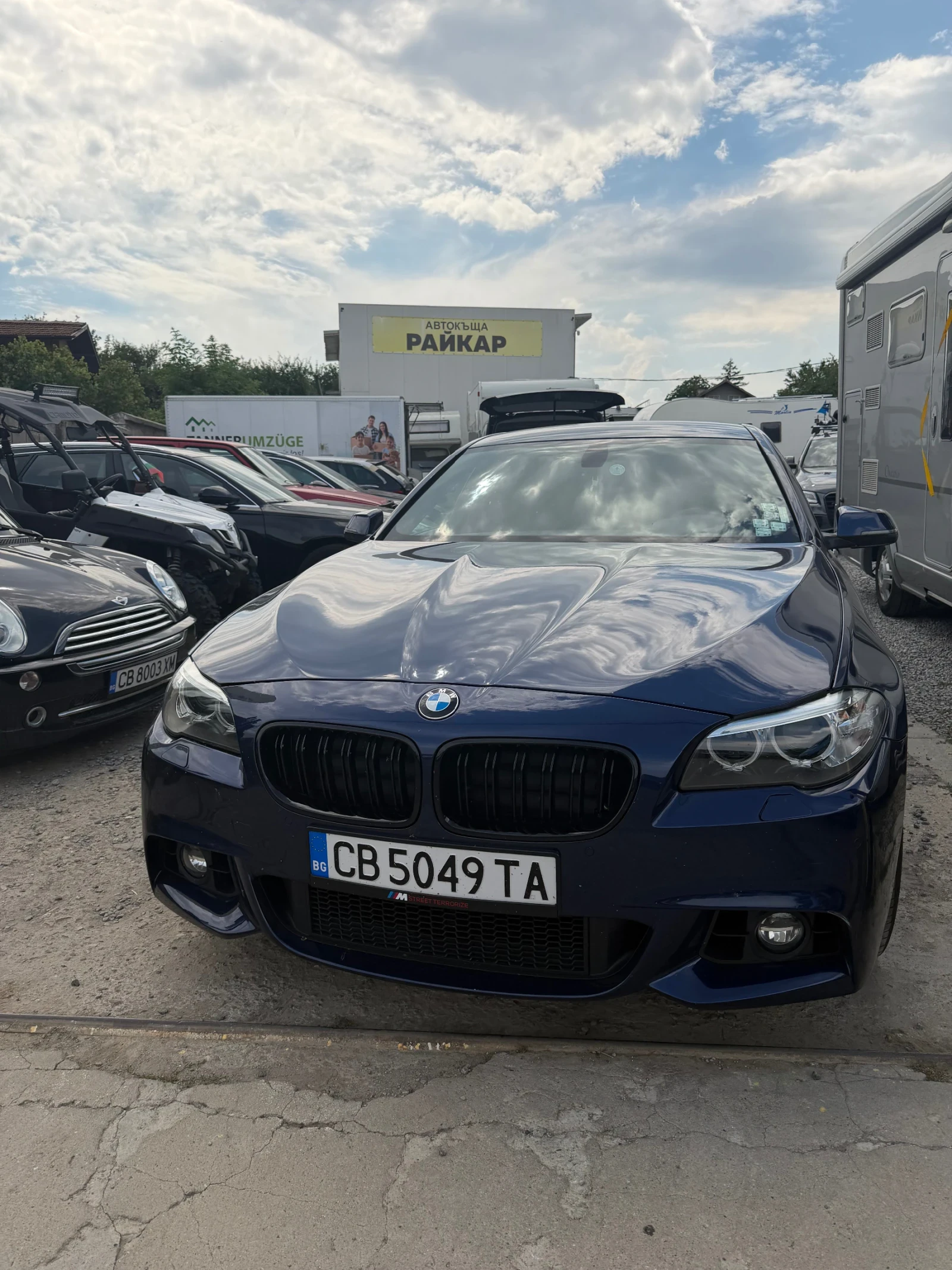 BMW 550  Facelift, снимка 11 - Автомобили и джипове - 55317517