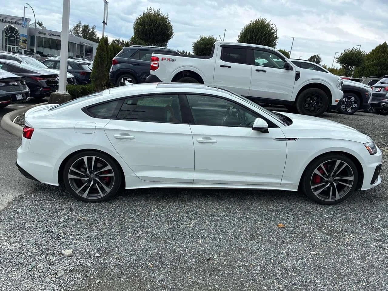 Audi S5 Technik/ЛАЗЕРИ/360/DIS/B&O/CARFAX/АВТОКРЕДИТ, снимка 3 - Автомобили и джипове - 55530001