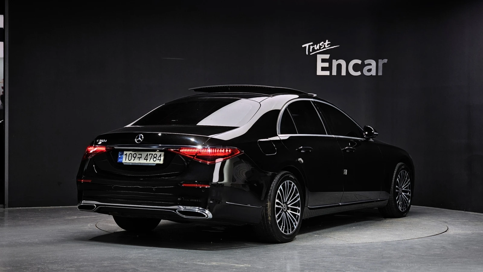 Mercedes-Benz S 350 d * DIS * HUD * PANO * BURM * ОБДУХ * 360, снимка 3 - Автомобили и джипове - 55588142